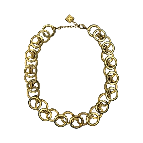 Vintage Interlocking Gold-Tone Circle Link Statement Necklace – Liz Claiborne - Picture 6 of 6